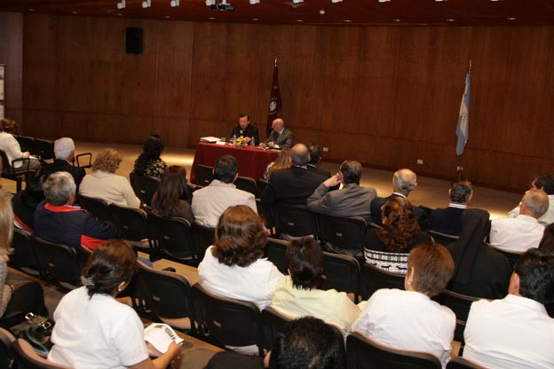 Charla para Medicos y Abogados